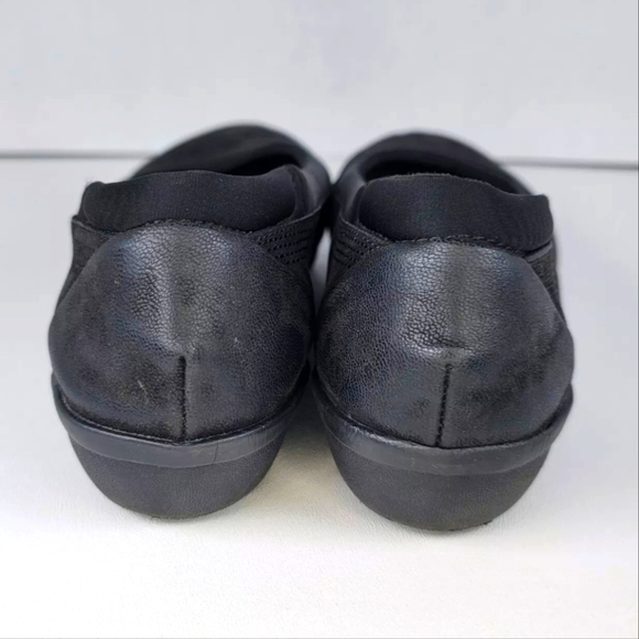Clarks Cloudsteppers Ayla Low Black Flats Slip On Comfort Women’s 9 US - Picture 6 of 9